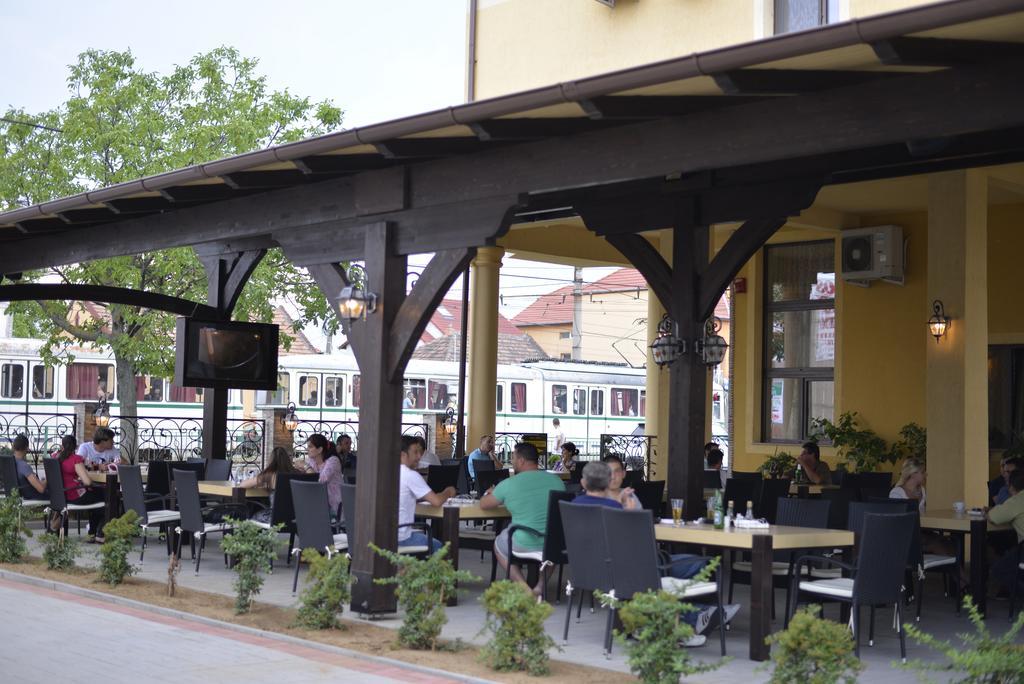 Hotel Miky Arad Exterior photo